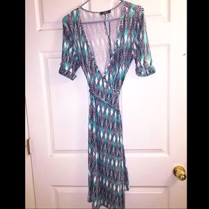 Women's maternity wrap around dress